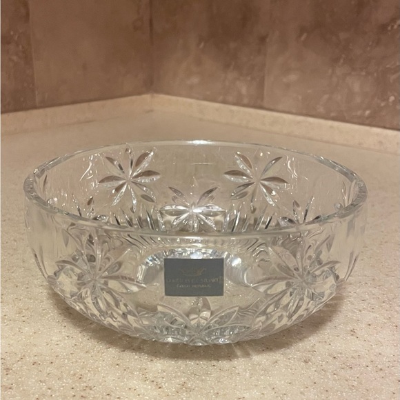 Christopher Stuart crystal daisy flower candy nut bowl. - Picture 1 of 4